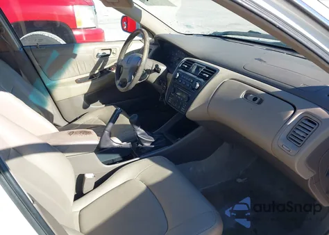 2000 Honda Accord 2.3 Ex z USA, uszkodzony, nr VIN 1HGCG5569YA011699